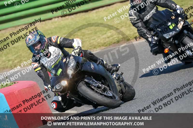 enduro digital images;event digital images;eventdigitalimages;mallory park;mallory park photographs;mallory park trackday;mallory park trackday photographs;no limits trackdays;peter wileman photography;racing digital images;trackday digital images;trackday photos